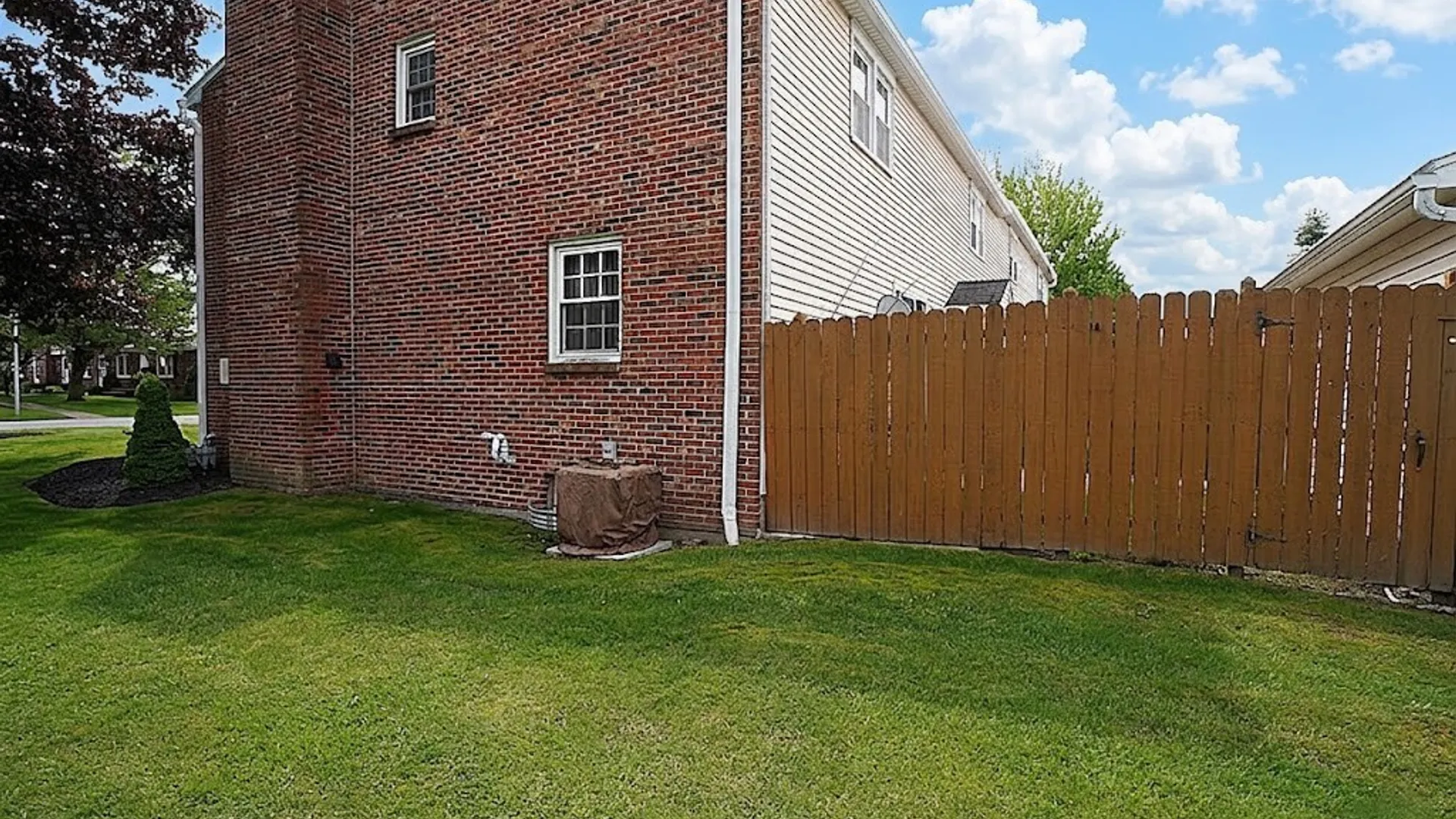 Property at 57 Wimbledon Lane, West Seneca, NY 14224 27