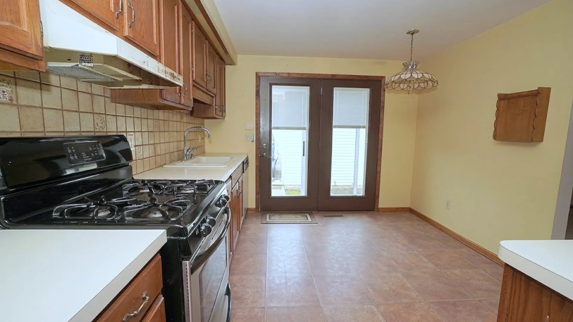 Property at 57 Wimbledon Lane, West Seneca, NY 14224 7