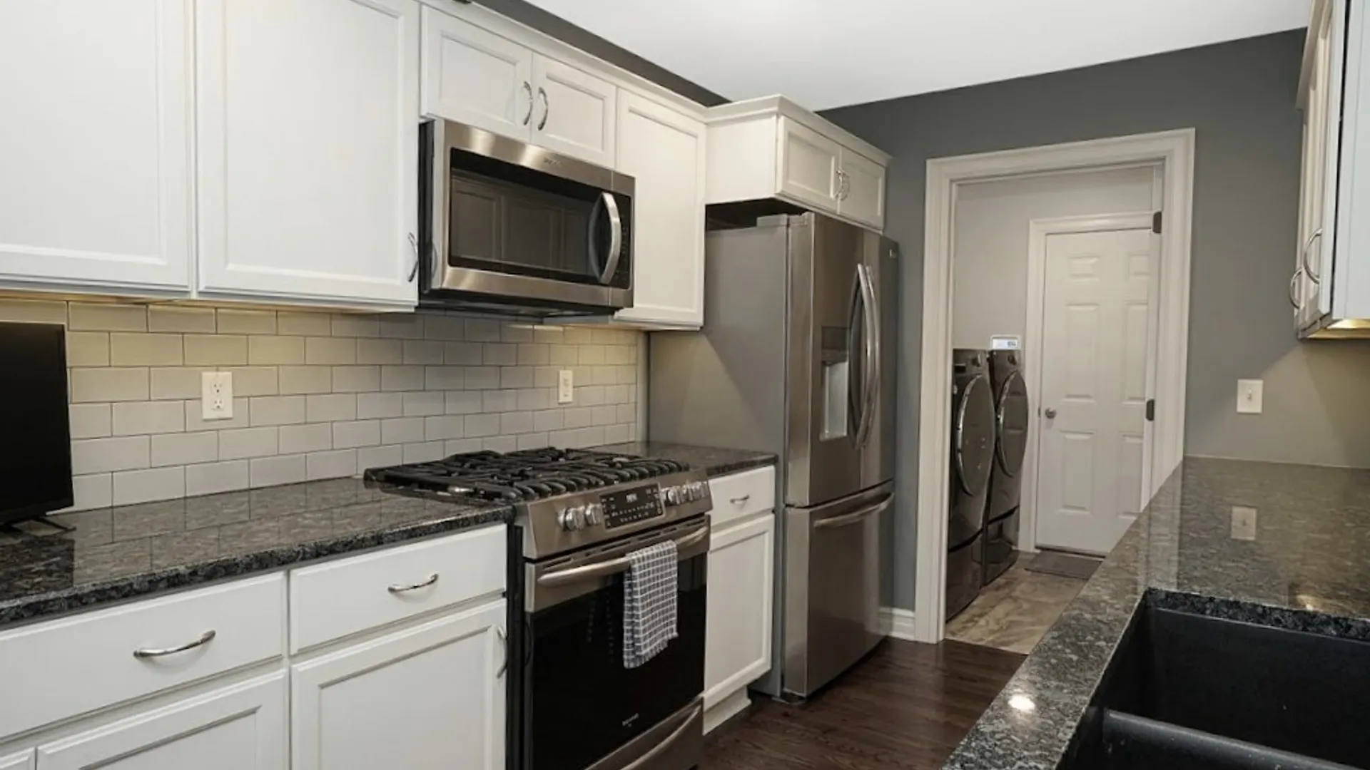 Property at 1003 Carriage Lane, West Seneca, NY 14224 13