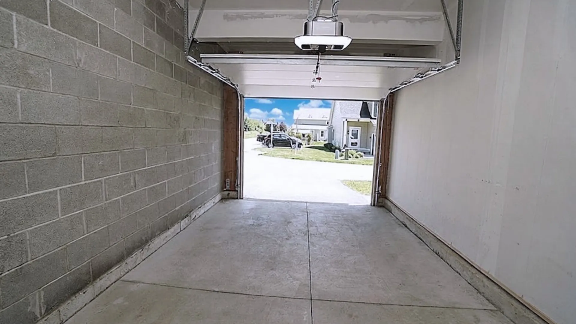 Property at 1003 Carriage Lane, West Seneca, NY 14224 19