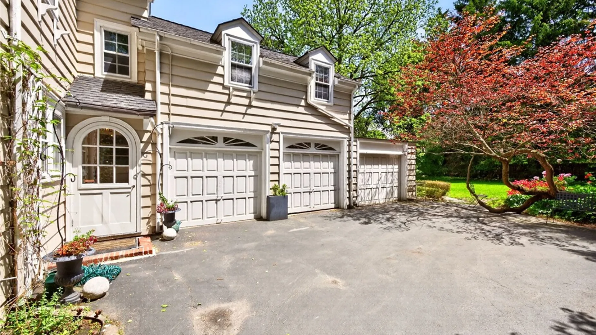 Property at 109 Sandringham Road, Brighton, NY 14610 41