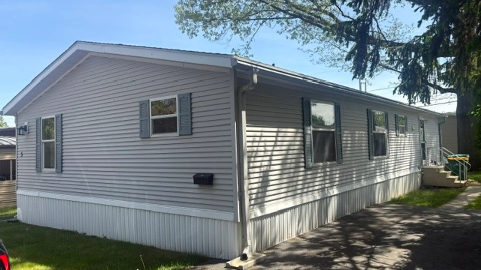 Property at 5 Skyview Drive, Penfield, NY 14626 3