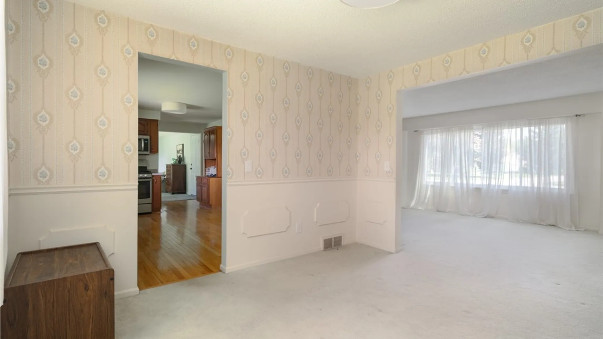 Property at 227 Belvista Drive, Penfield, NY 14625 9