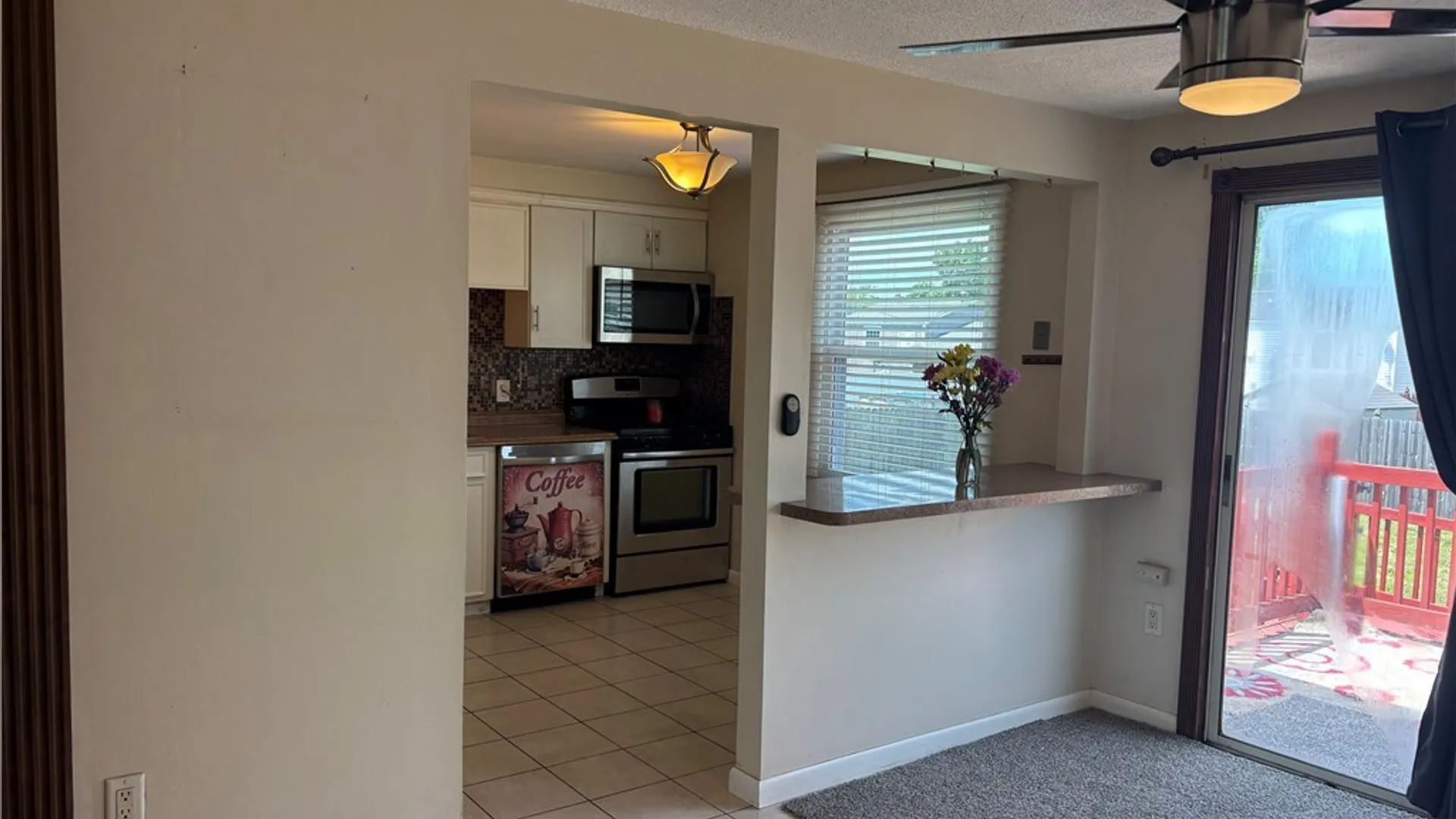 Property at 4 W Cherbourg Drive, Cheektowaga, NY 14227 11