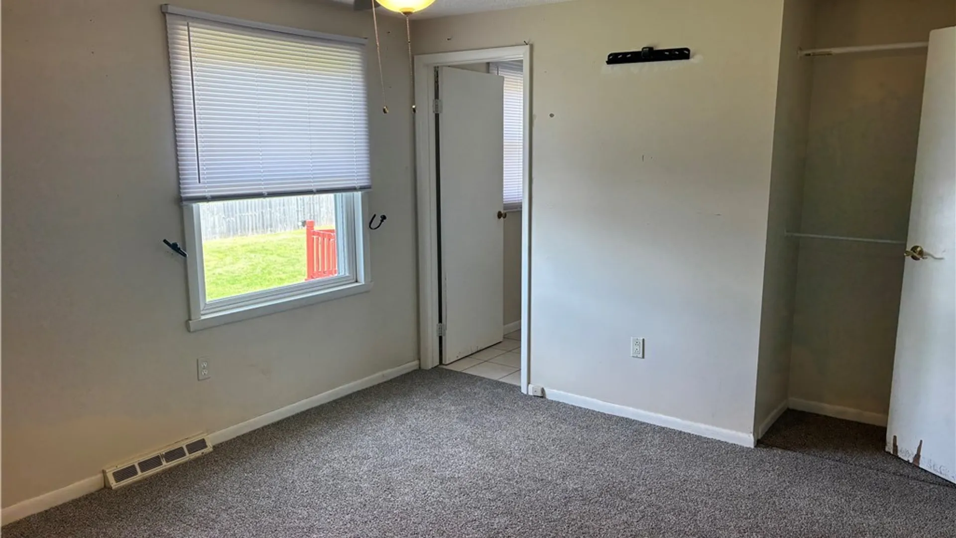 Property at 4 W Cherbourg Drive, Cheektowaga, NY 14227 14