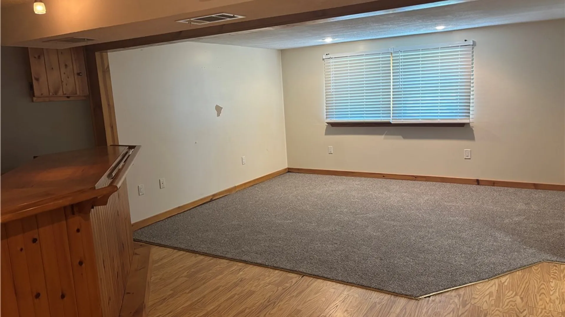 Property at 4 W Cherbourg Drive, Cheektowaga, NY 14227 24