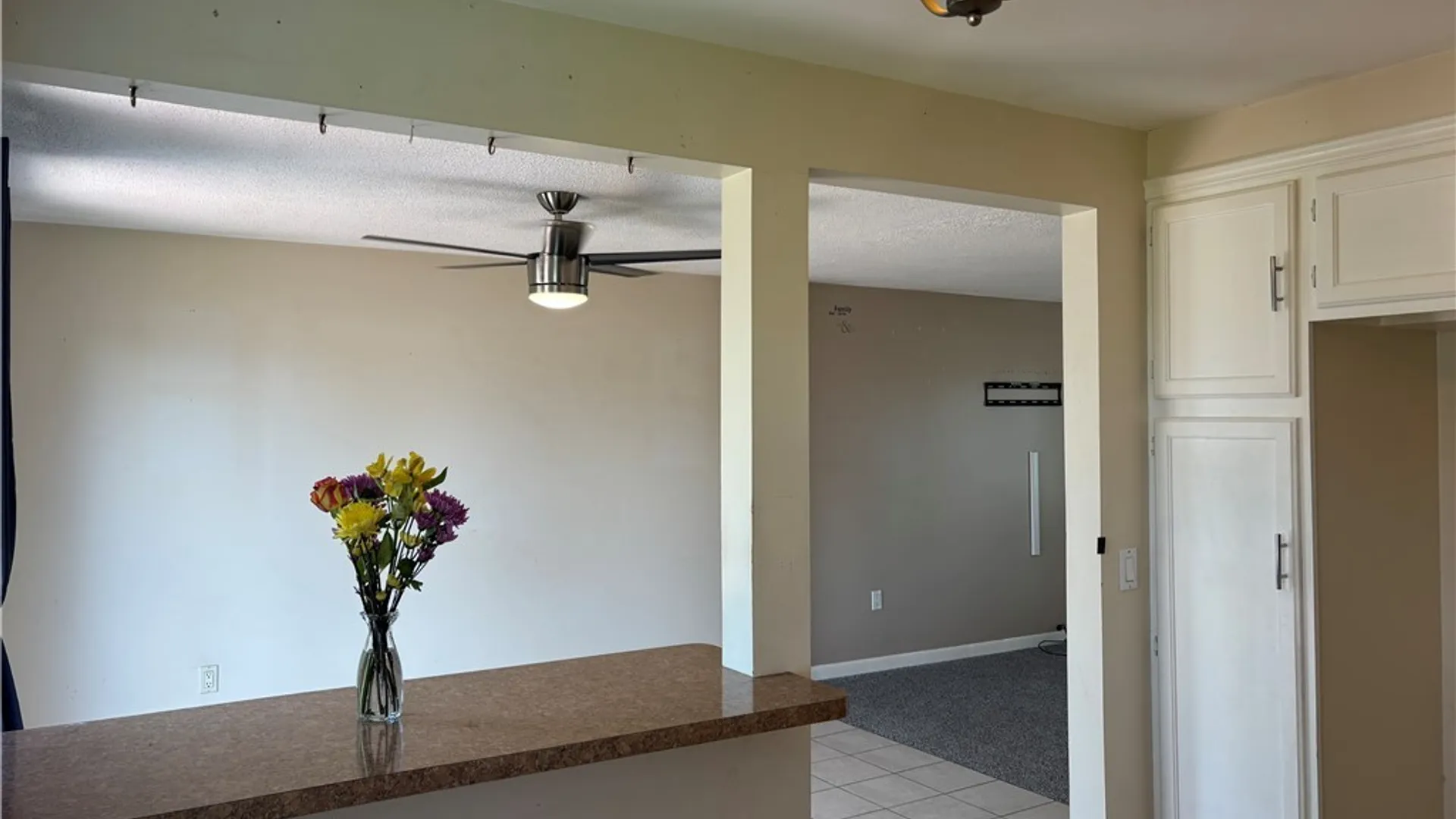 Property at 4 W Cherbourg Drive, Cheektowaga, NY 14227 7