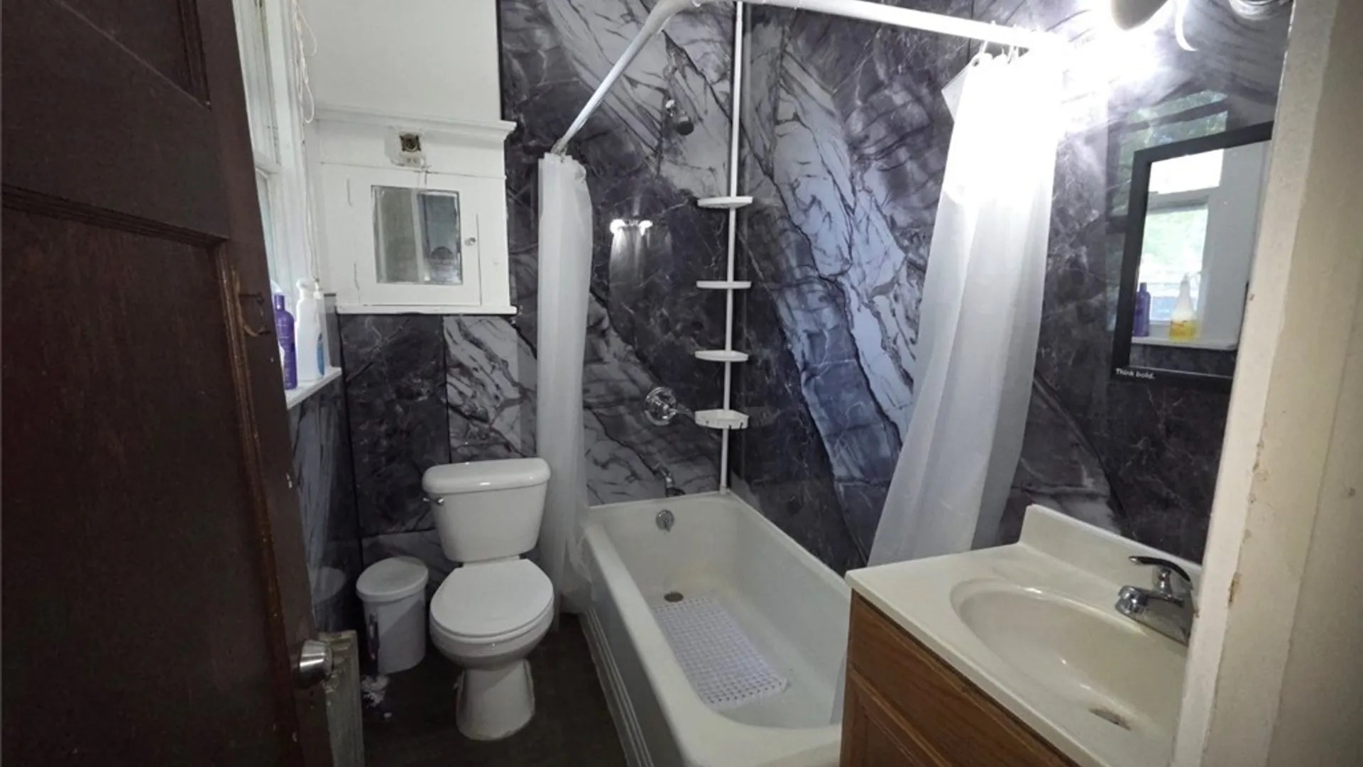 Property at 18 Victoria Avenue, Buffalo, NY 14214 17