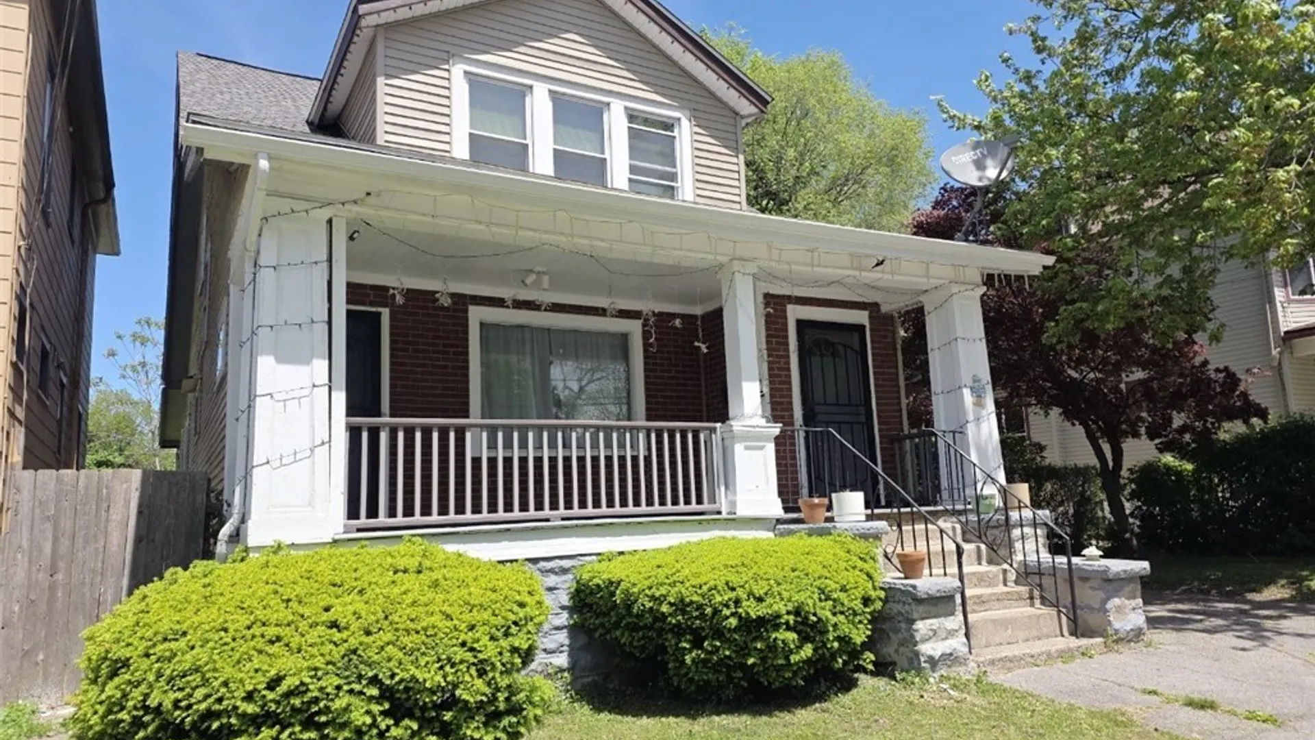 Property at 18 Victoria Avenue, Buffalo, NY 14214 3