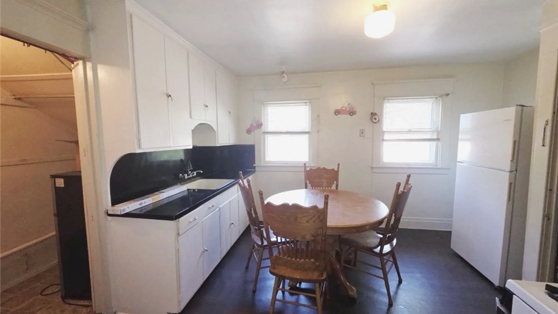Property at 18 Victoria Avenue, Buffalo, NY 14214 6