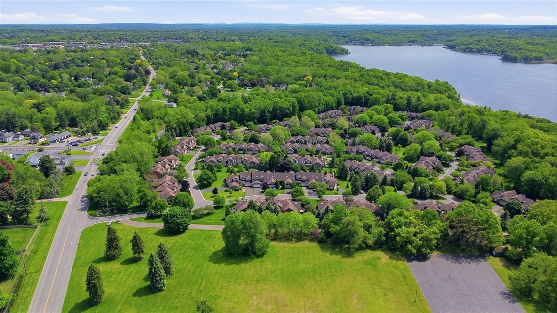 Property at 1017 Hillsboro Cove Circle, Webster, NY 14580 42
