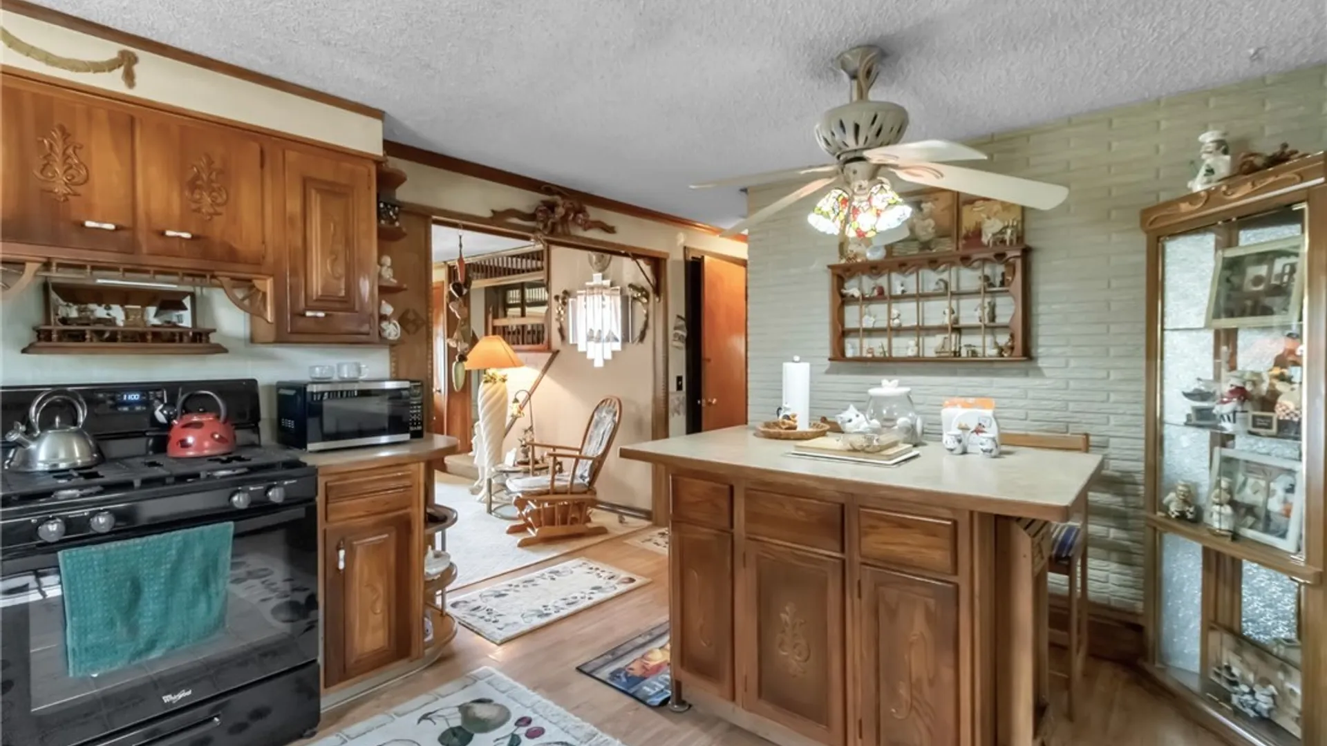 Property at 484 Dingens Street, Cheektowaga, NY 14206 5