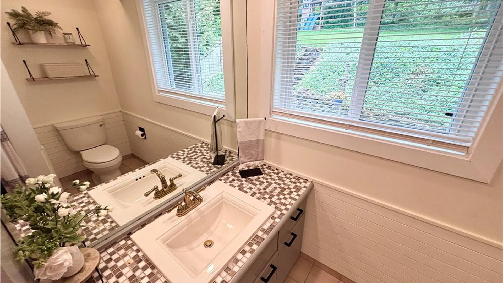 Property at 110 Winkworth Parkway, Syracuse, NY 13215 22