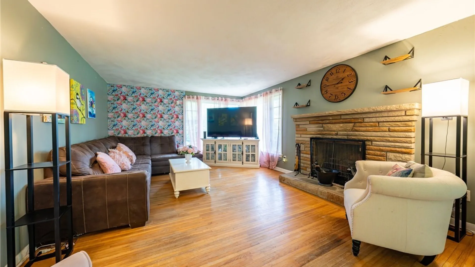 Property at 6700 Taylor Road, Hamburg, NY 14075 5