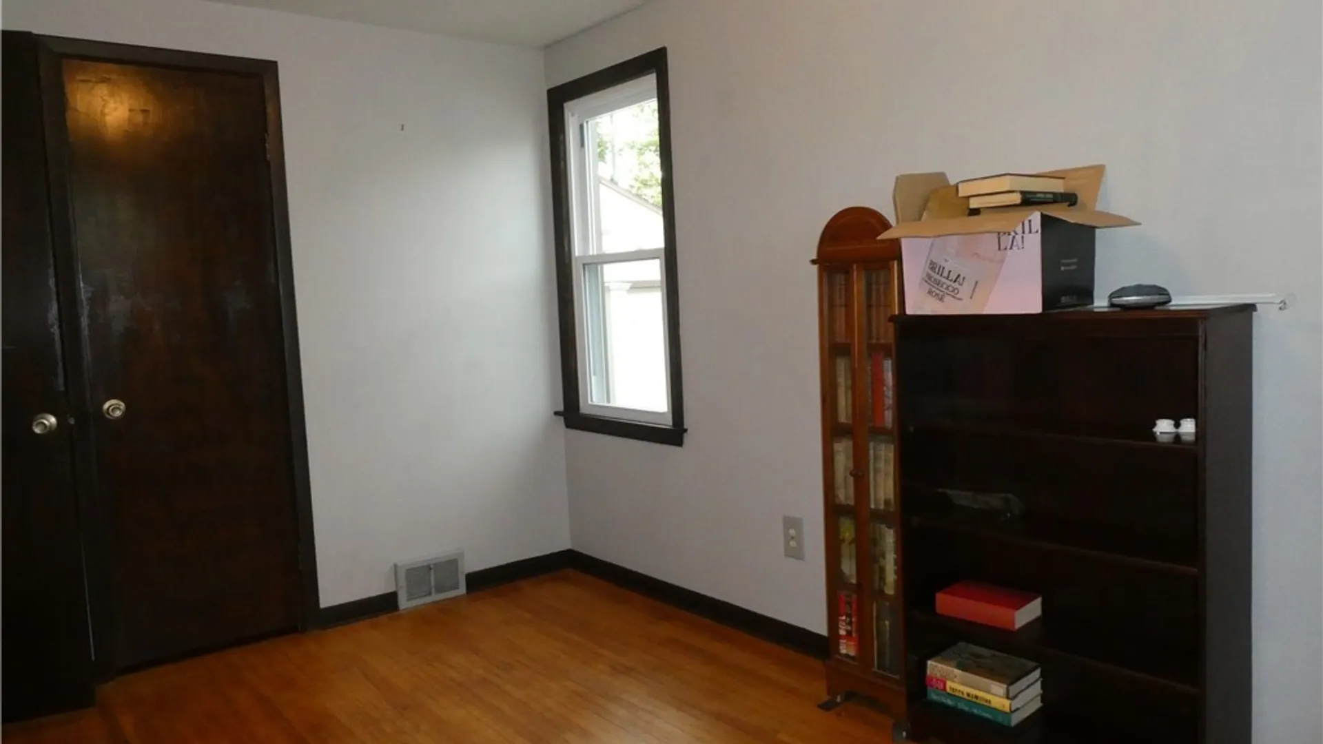 Property at 66 Alaska Street, Cheektowaga, NY 14206 10