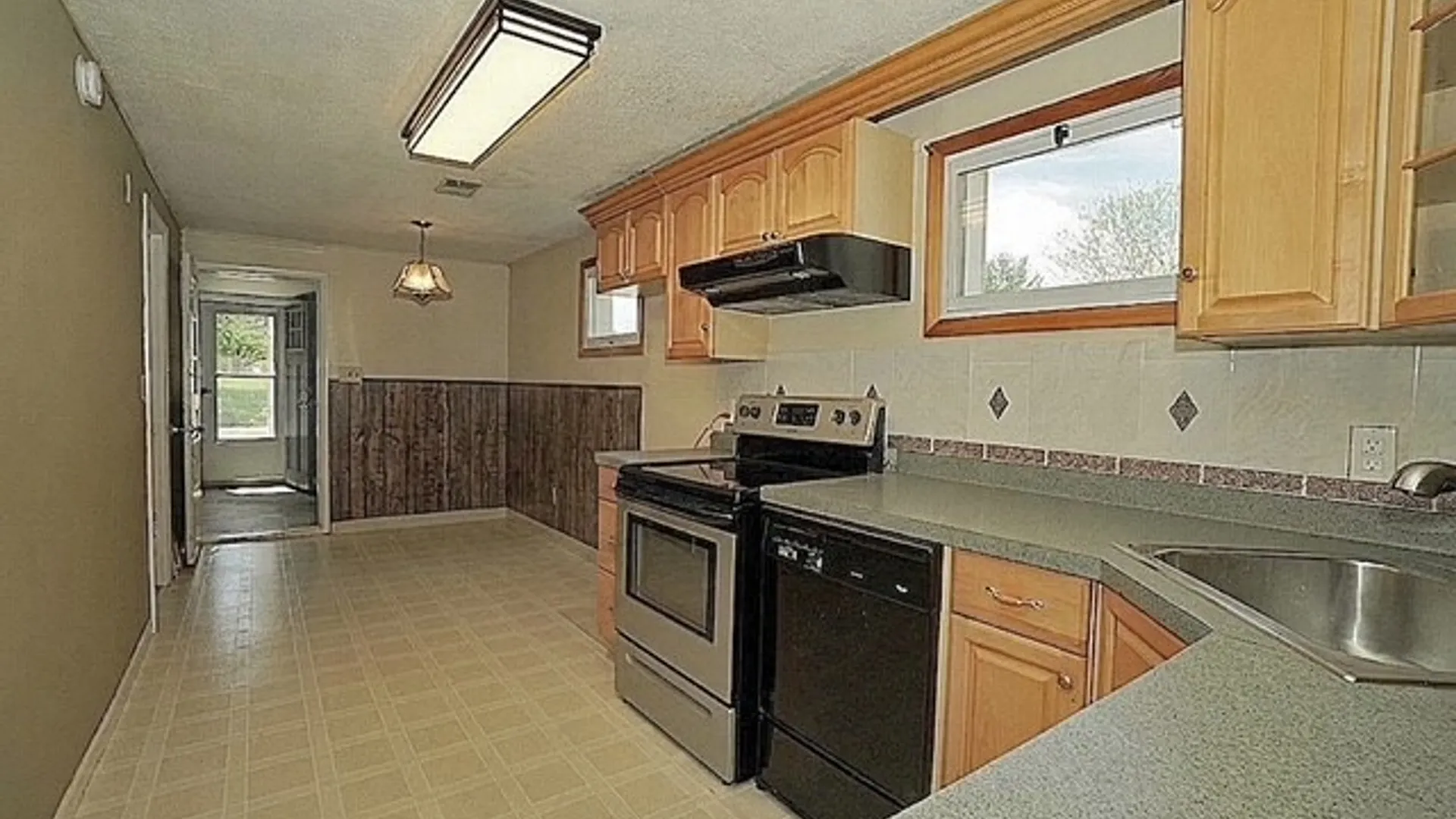 Property at 48 Skyline Drive, Newstead, NY 14001 17