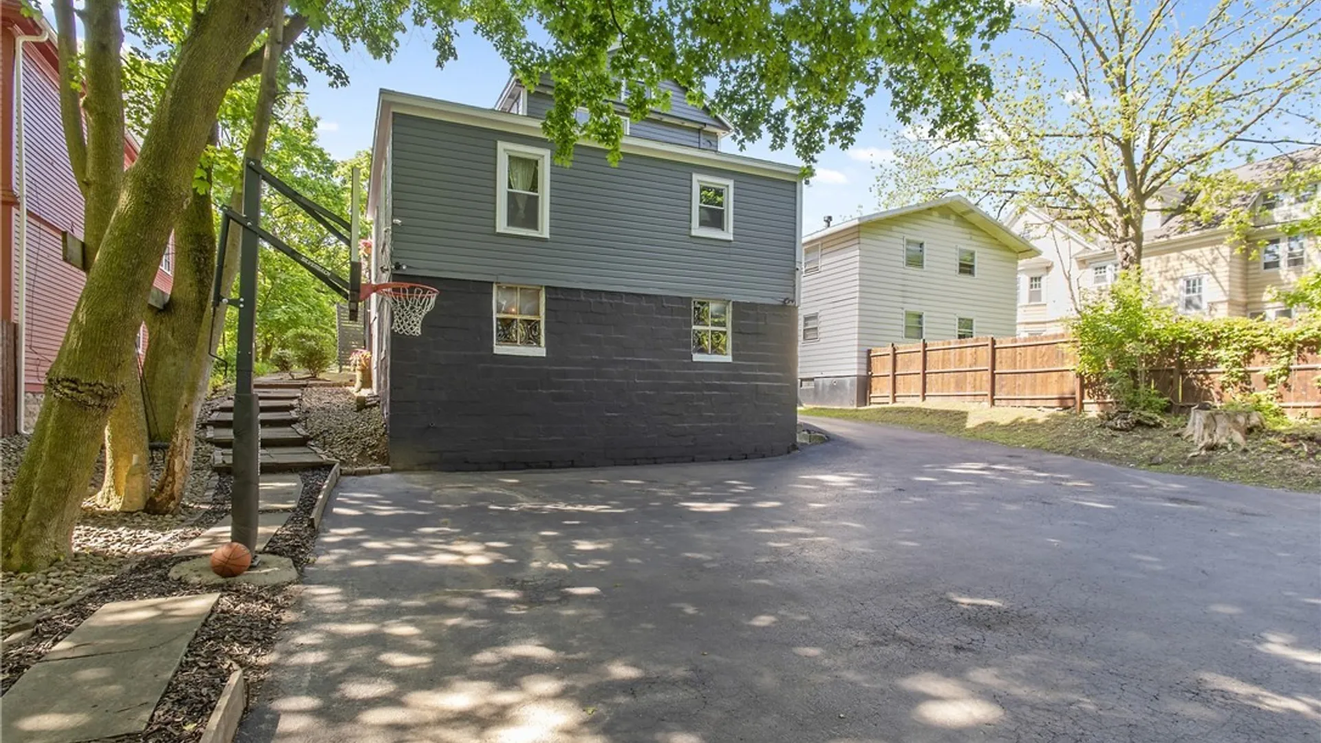 Property at 936 Bellevue Ave, Syracuse, NY 13204 45