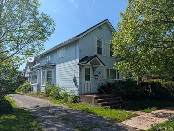 9 E Pine Street, Dunkirk, NY 14048