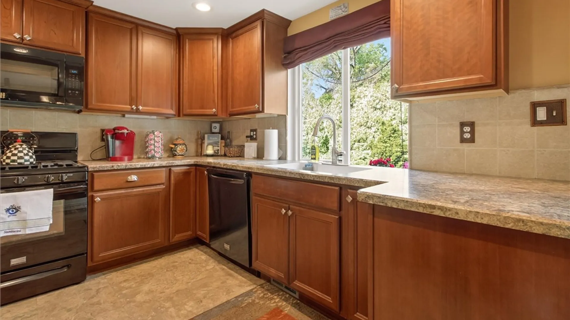 Property at 402 Picturesque Drive, Greece, NY 14616 29
