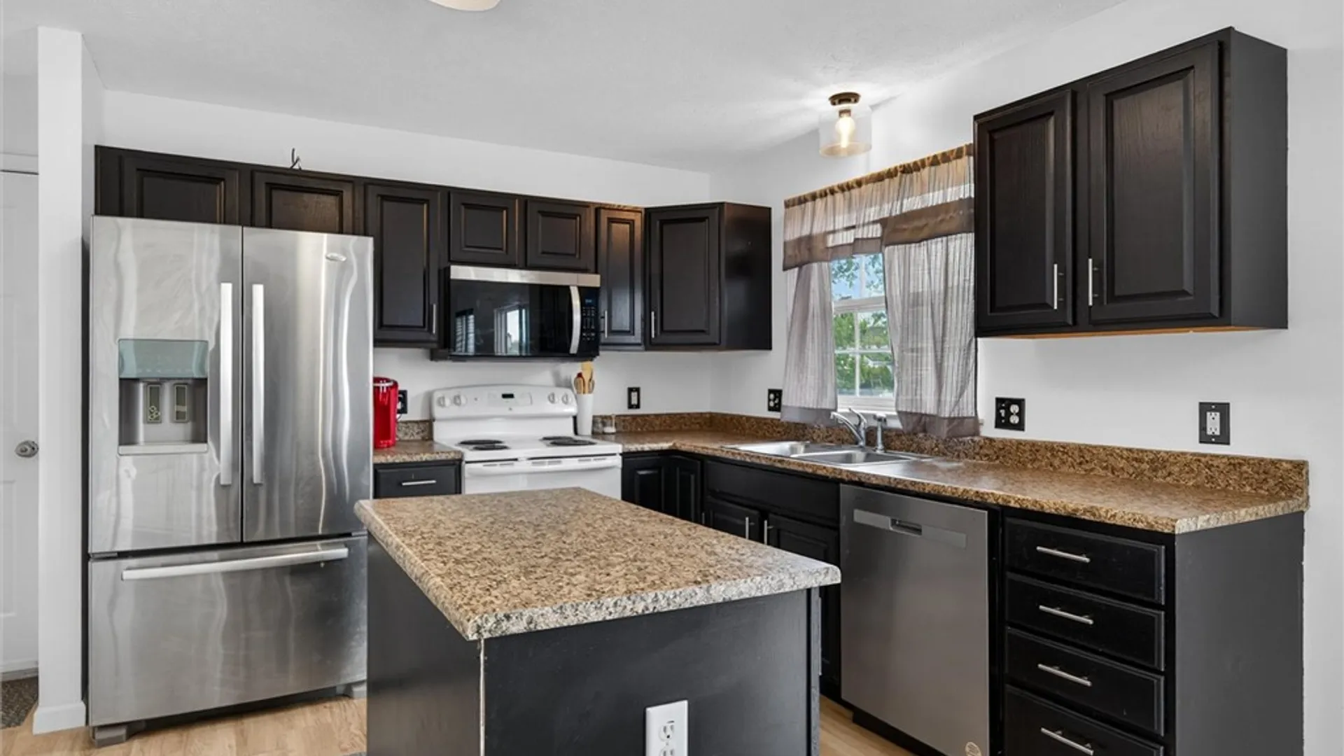 Property at 84 Goldfinch Drive, Henrietta, NY 14586 9