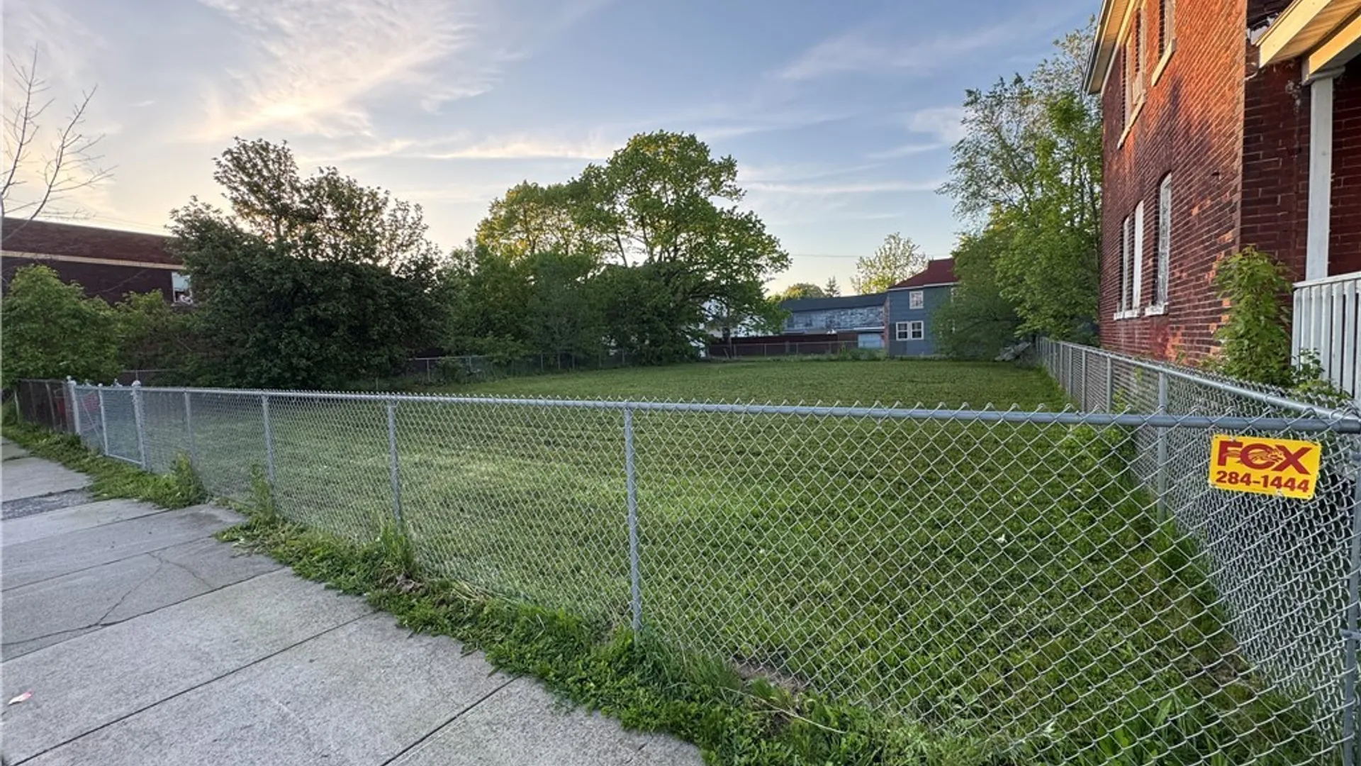 Property at 2712 Niagara Street, Niagara Falls, NY 14303 2