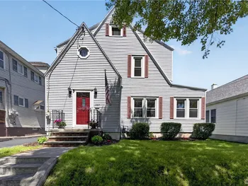 Property at 109 Craton St, Syracuse, NY 13203