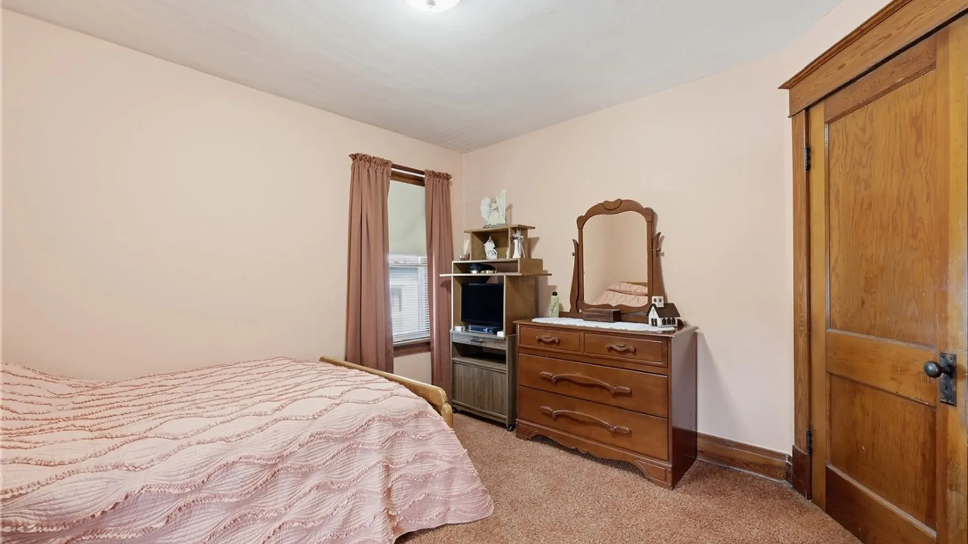 Property at 40 Litchfield Avenue, Lancaster, NY 14043 13
