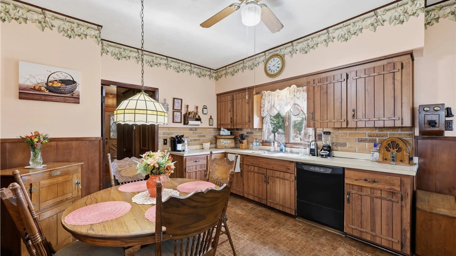 Property at 40 Litchfield Avenue, Lancaster, NY 14043 9