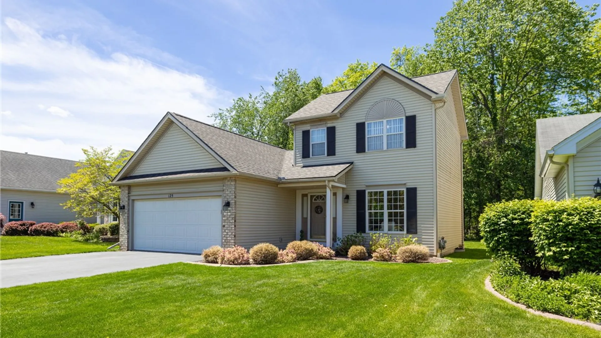 Property at 125 Creston Court, Greece, NY 14612 2