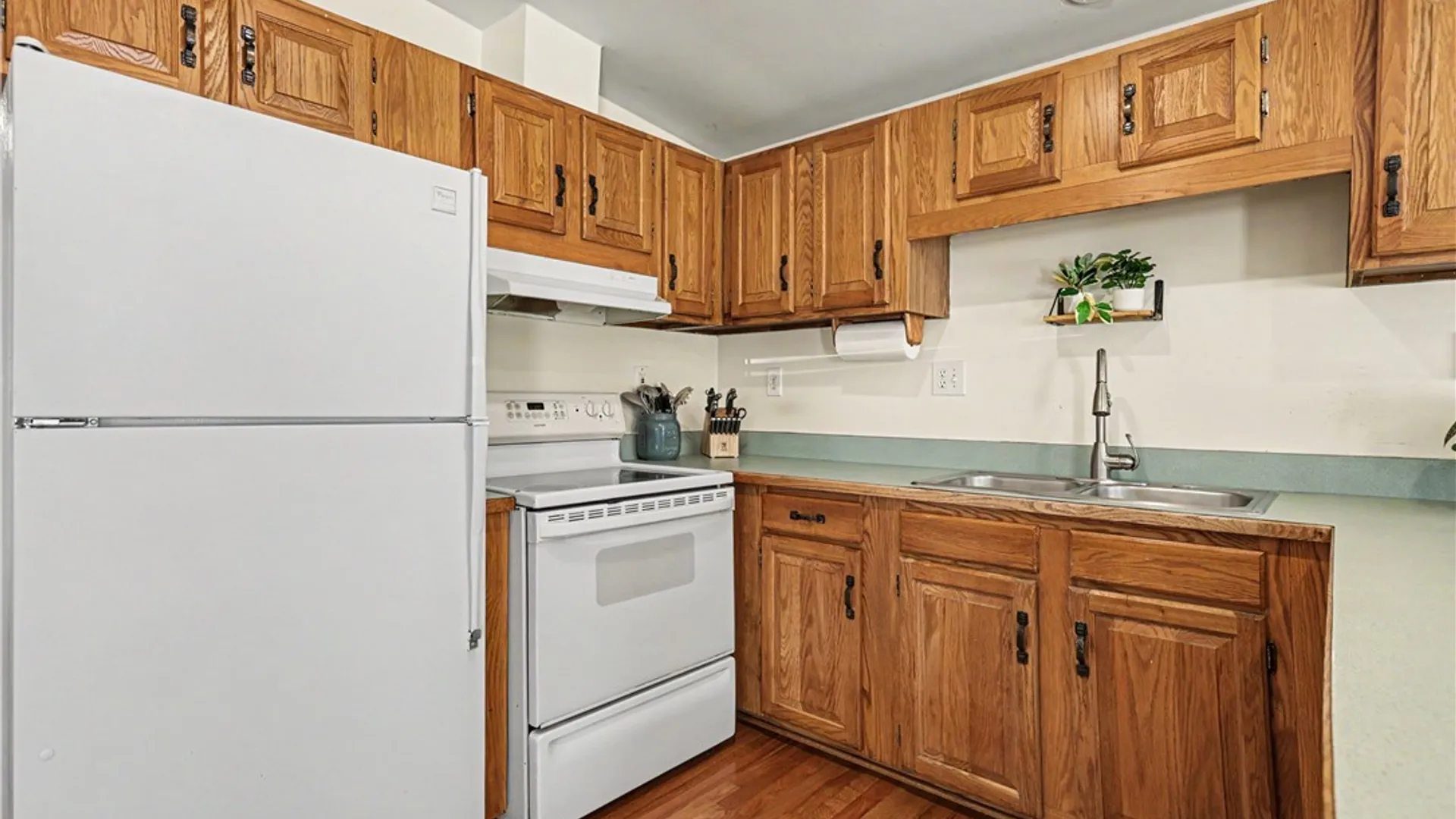 Property at 98 Dewberry Drive, Irondequoit, NY 14622 11