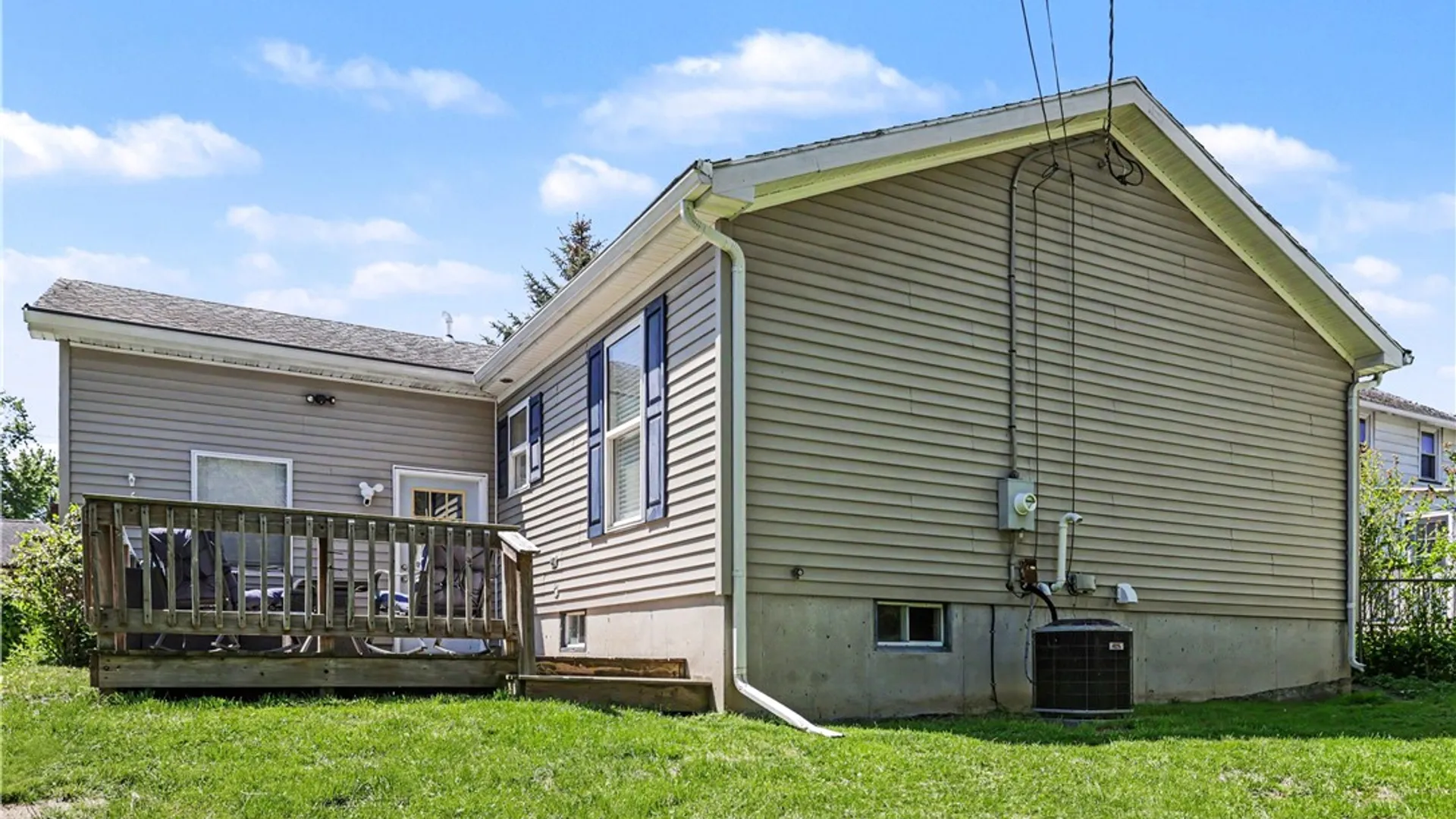 Property at 98 Dewberry Drive, Irondequoit, NY 14622 23