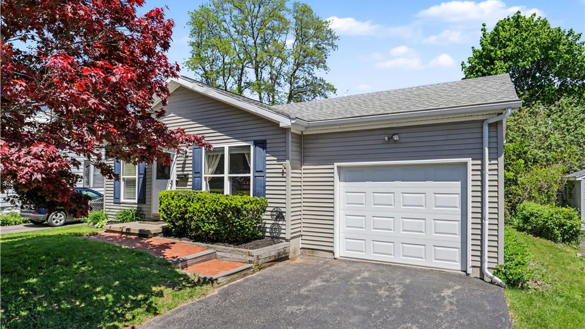 Property at 98 Dewberry Drive, Irondequoit, NY 14622 26