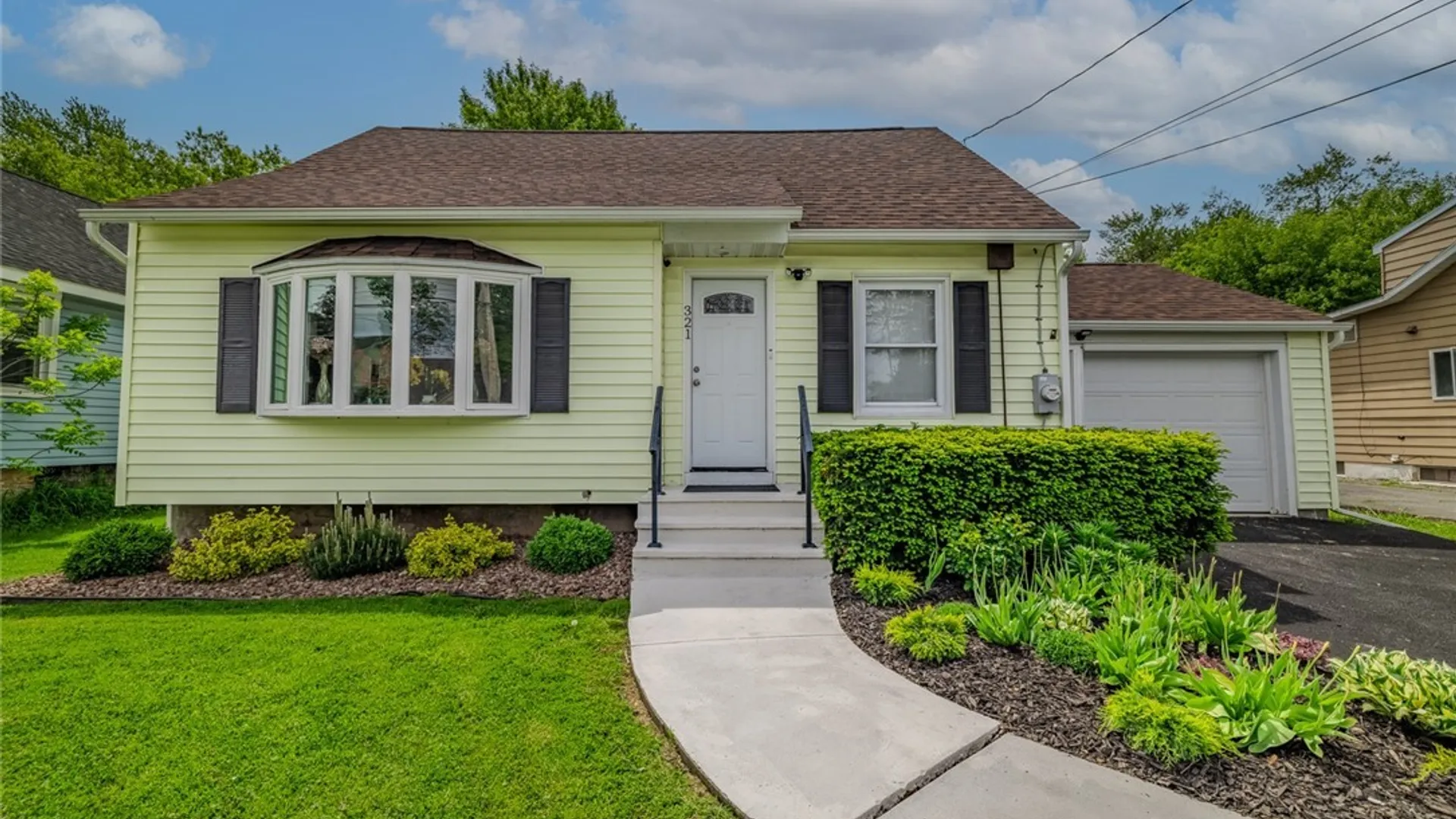 Property at 321 Brookfield Road, Salina, NY 13211 2