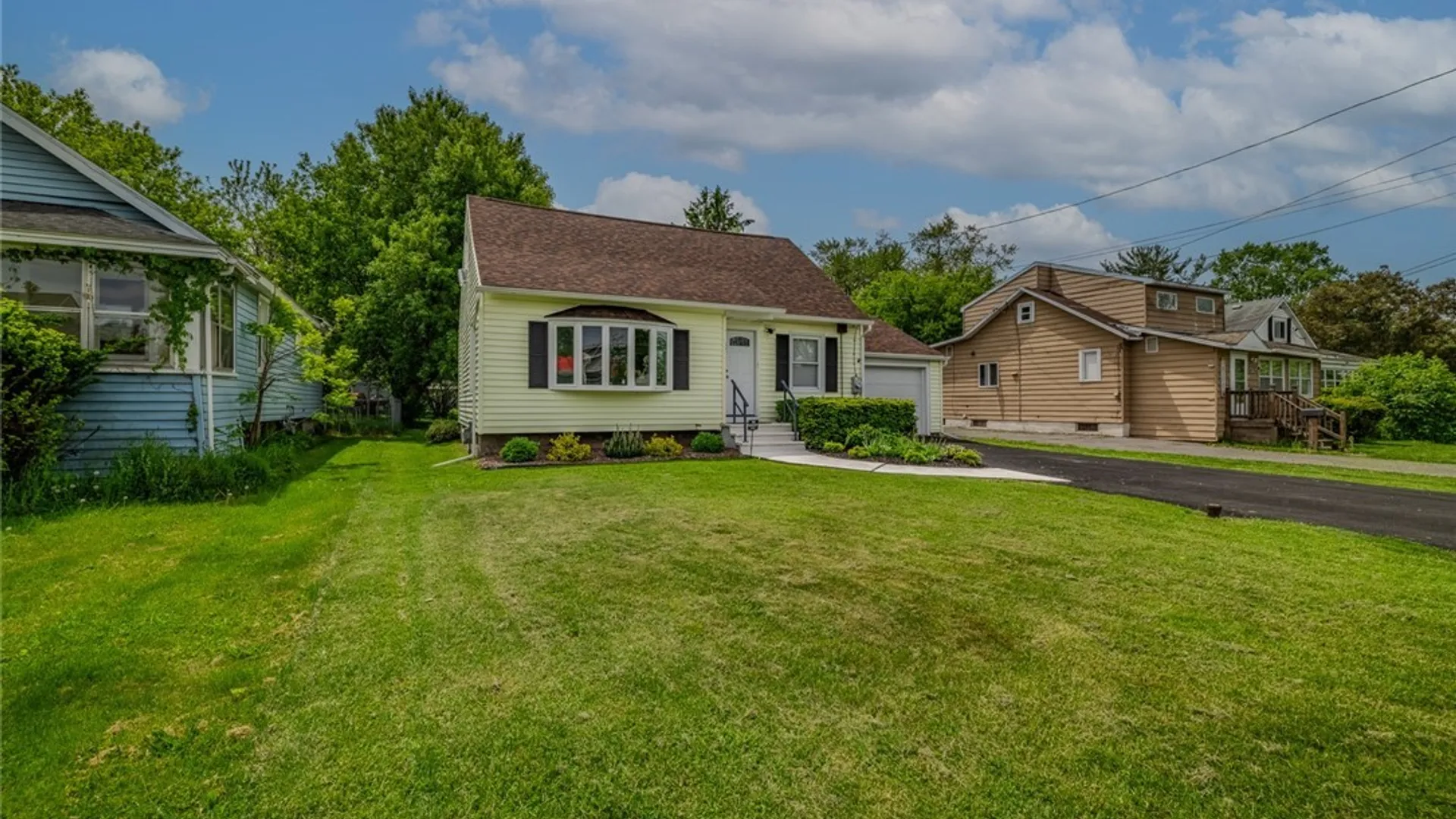 Property at 321 Brookfield Road, Salina, NY 13211 3