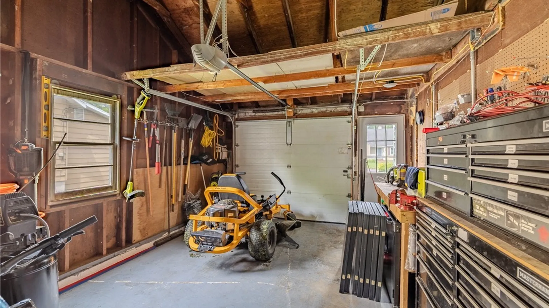 Property at 321 Brookfield Road, Salina, NY 13211 32