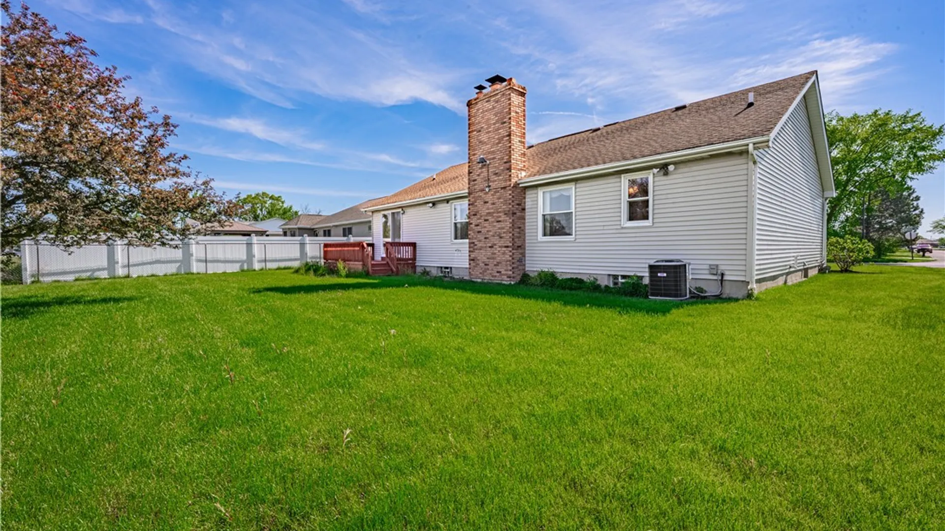 Property at 6926 Rebecca Drive, Wheatfield, NY 14304 38