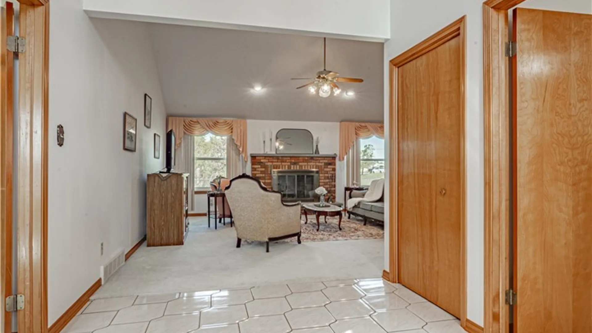 Property at 6926 Rebecca Drive, Wheatfield, NY 14304 7