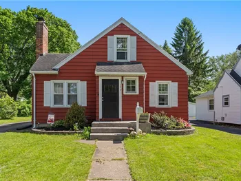 Property at 173 Coolidge Rd, Irondequoit, NY 14622