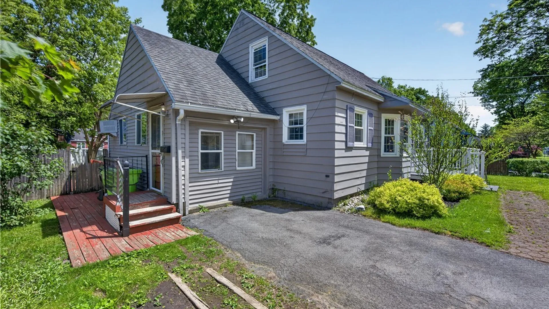 Property at 301 Elbow Road, Salina, NY 13212 4