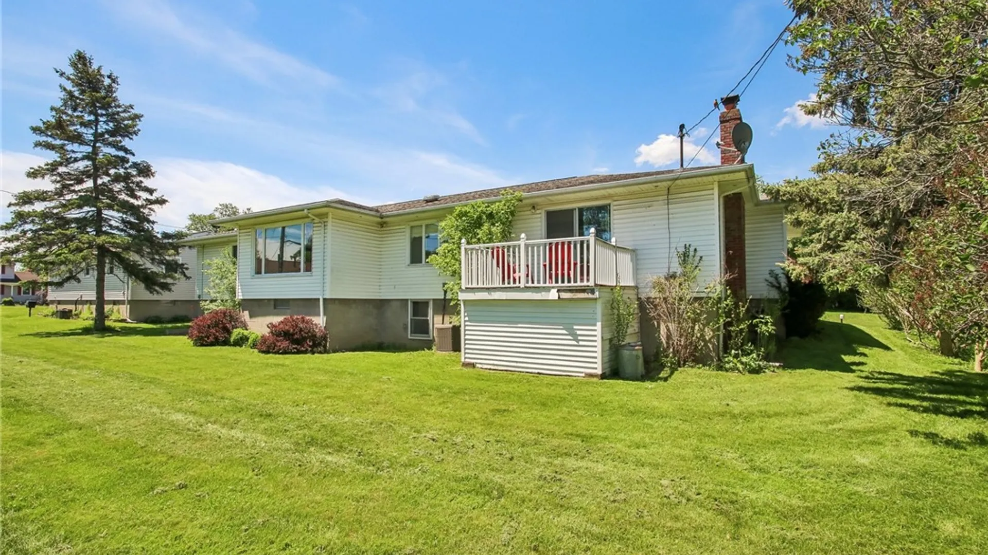 Property at 8 Shawnee Drive, Gates, NY 14624 30