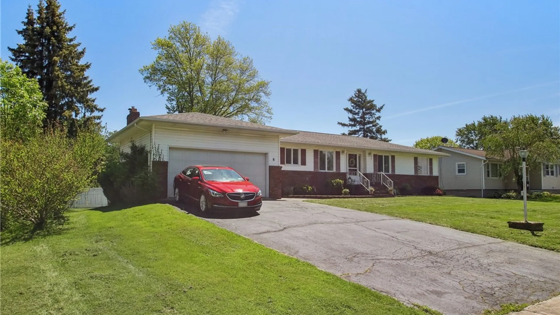 Property at 8 Shawnee Drive, Gates, NY 14624 35