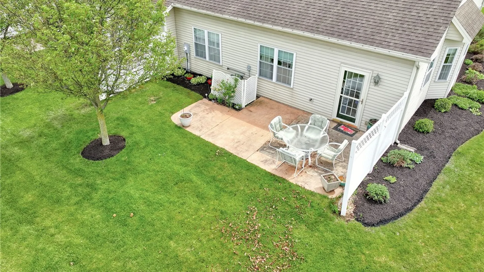 Property at 95 Eagle Pine, Henrietta, NY 14623 6