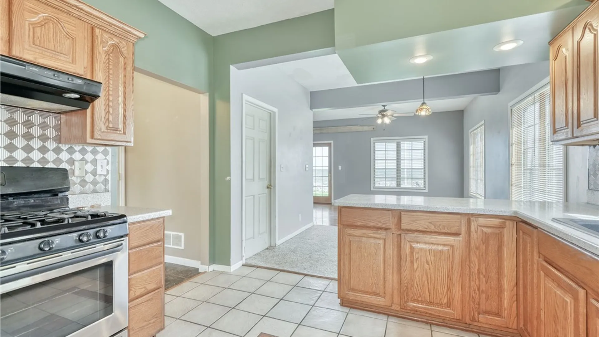 Property at 10 Alder Beach, Parma, NY 14468 20