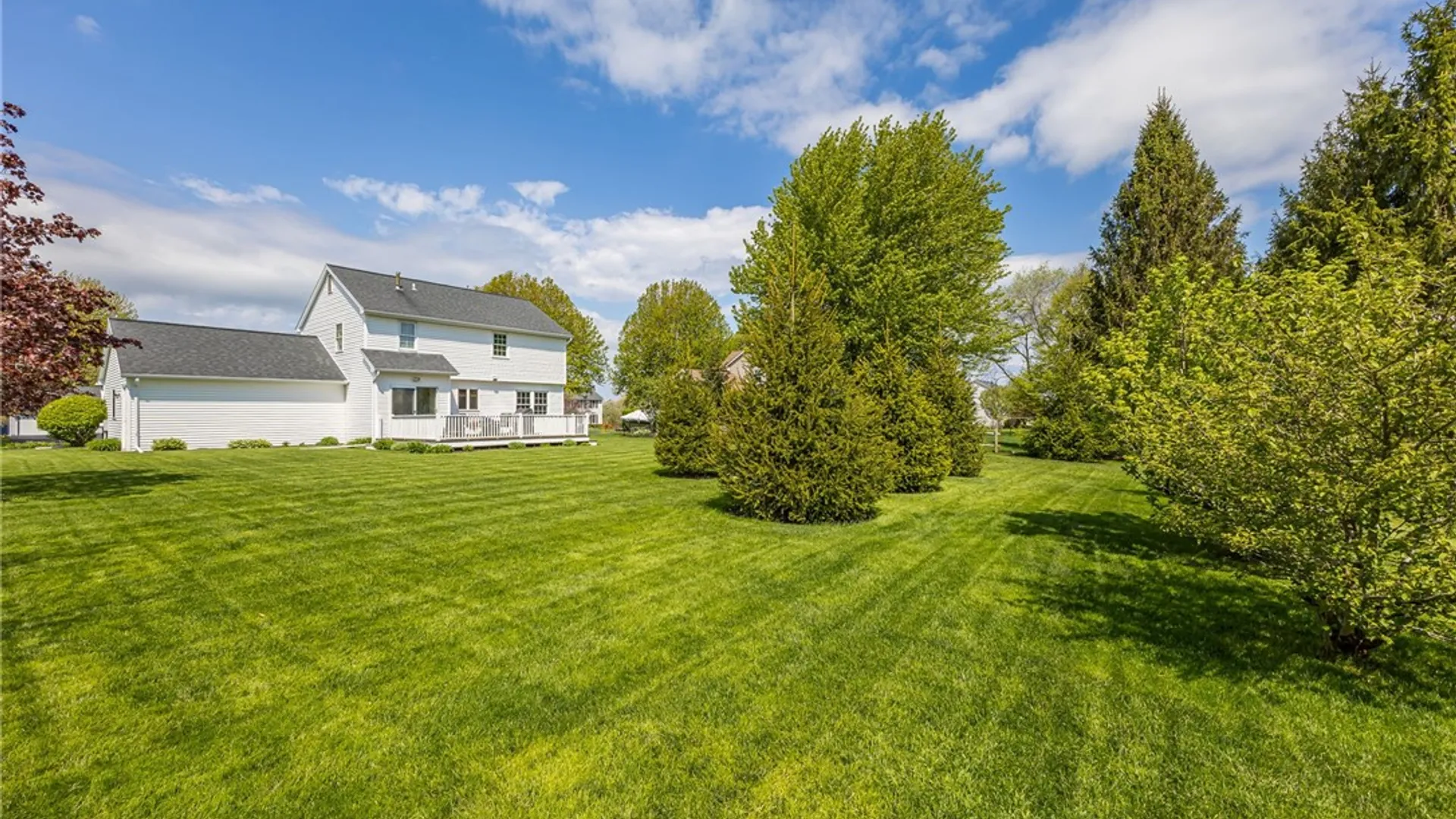 Property at 462 Dunwoody Crossing, Webster, NY 14580 35
