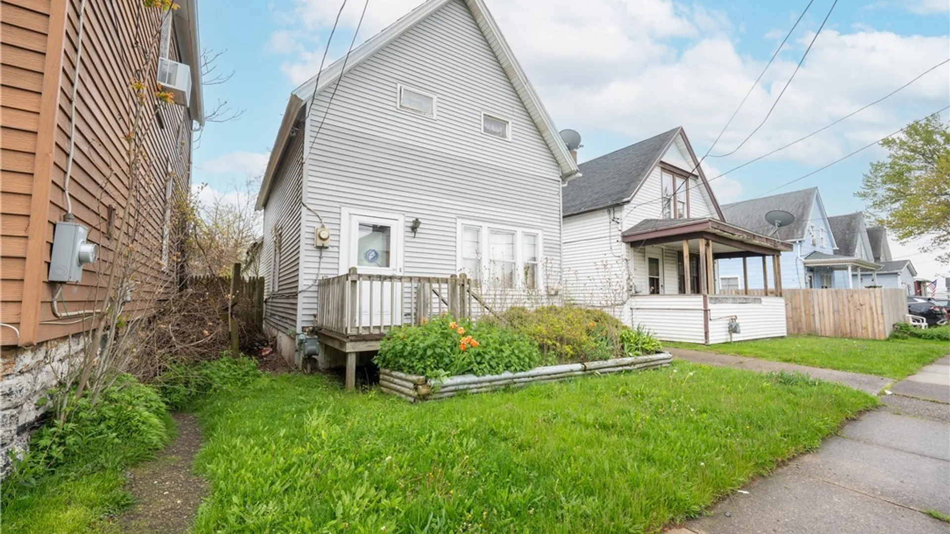 Property at 35 Troupe Street, Buffalo, NY 14210 2