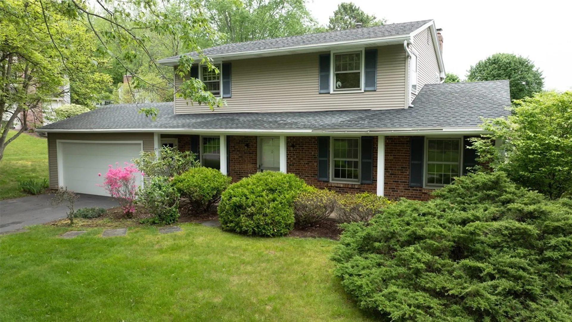Property at 42 Chipping, Perinton, NY 14450 2