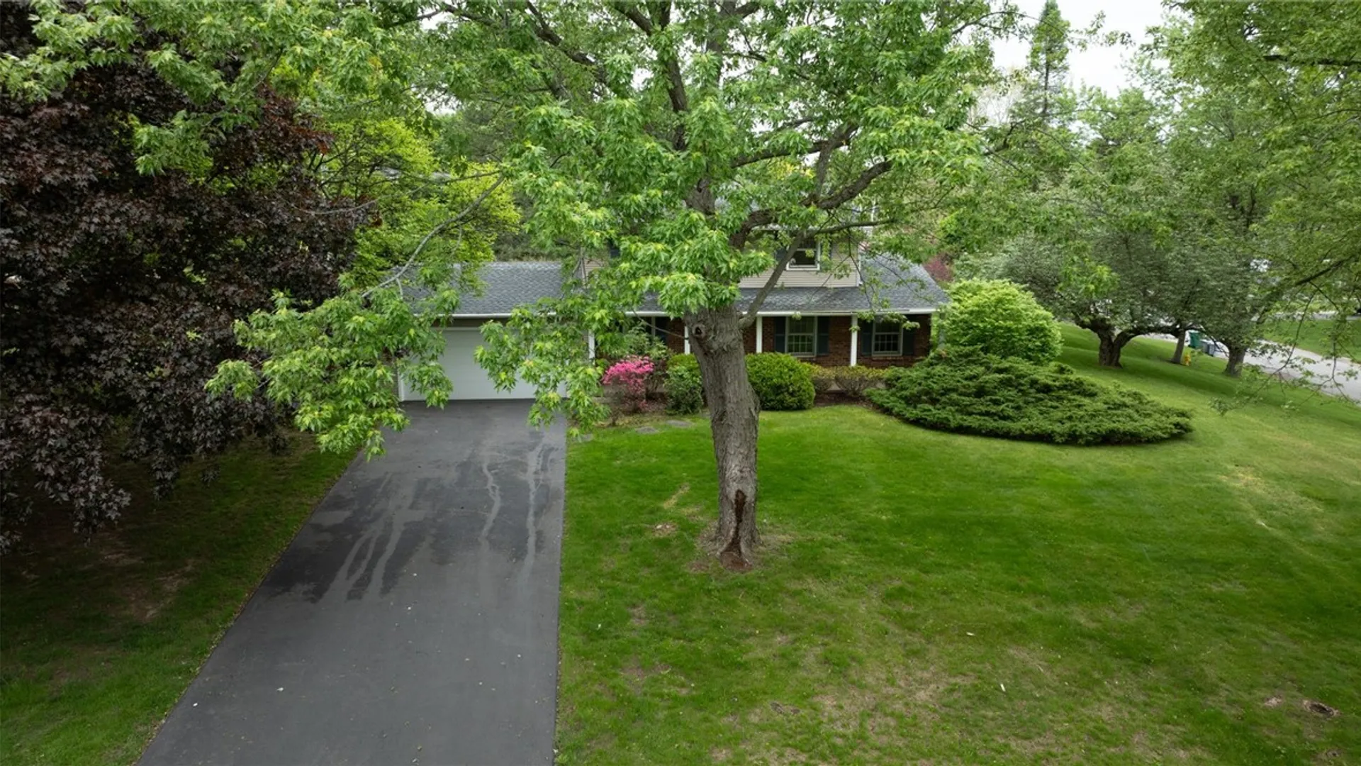 Property at 42 Chipping, Perinton, NY 14450 3