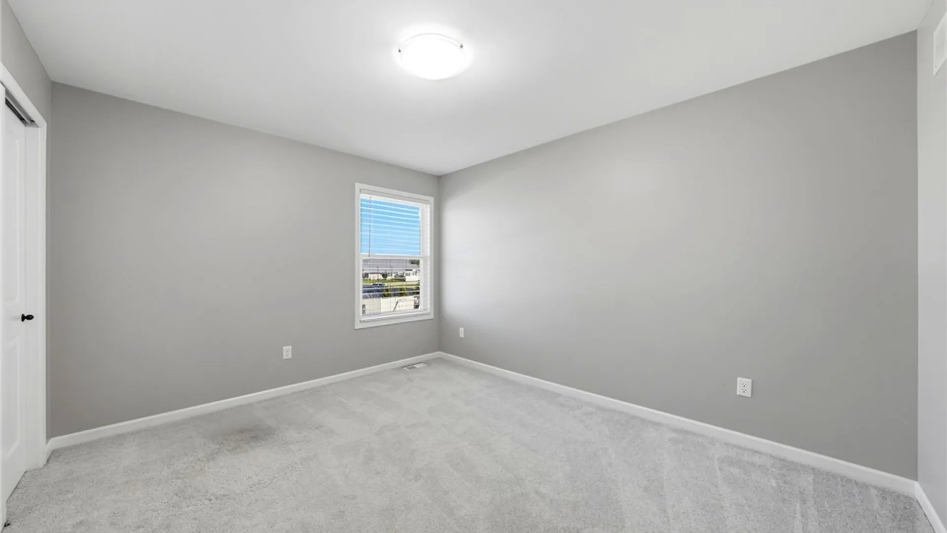 Property at 165 Cherry Laurel Lane, Amherst, NY 14228 33