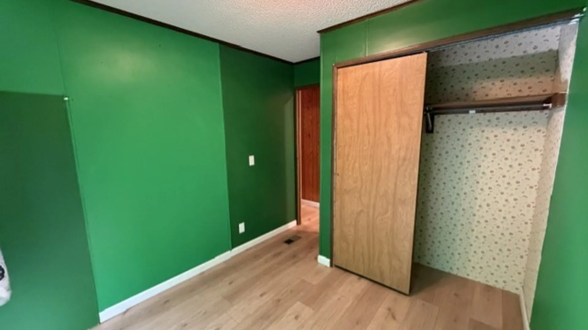 Property at 13 Orange Grove Drive, Batavia, NY 14020 13