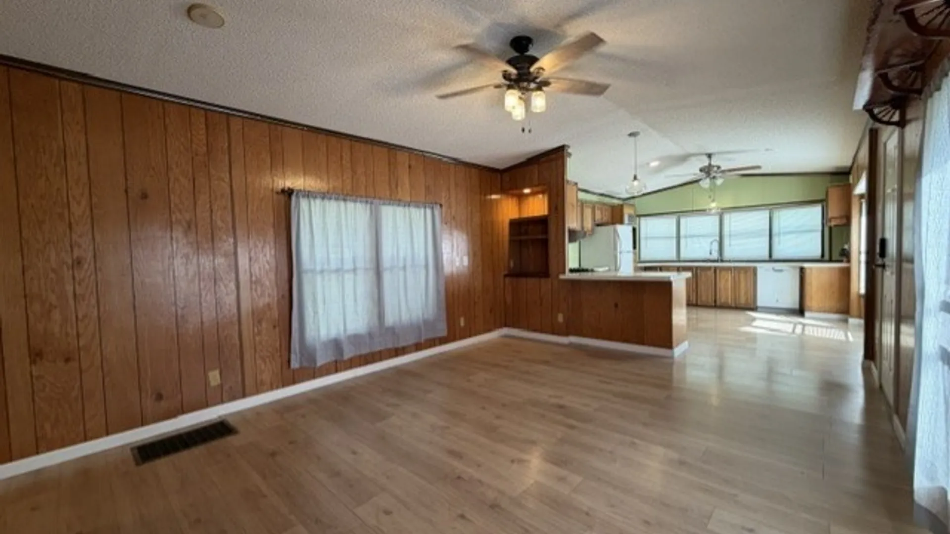 Property at 13 Orange Grove Drive, Batavia, NY 14020 9